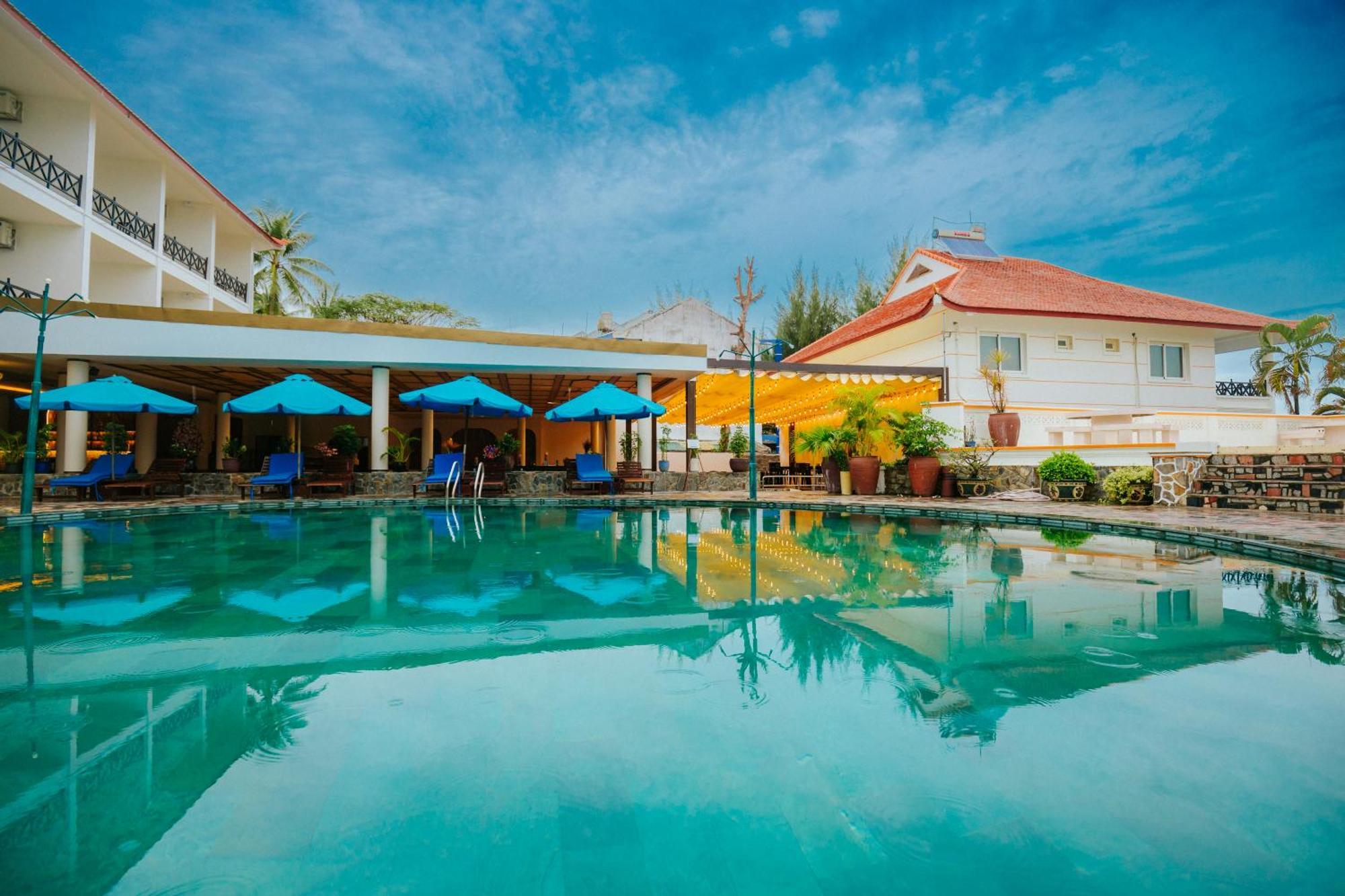 Le Aqua Resort & Spa Phan Thiet - Swiss Village Resort & Spa Mui Ne Exterior photo