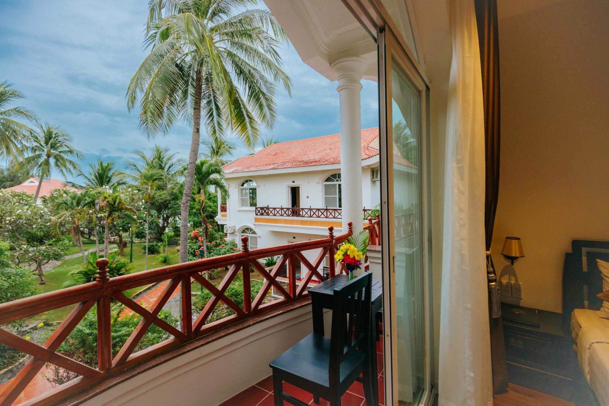 Le Aqua Resort & Spa Phan Thiet - Swiss Village Resort & Spa Mui Ne Exterior photo
